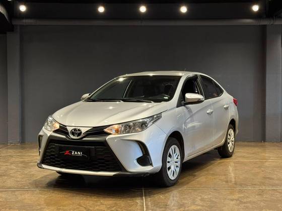TOYOTA YARIS 1.5 16V FLEX SEDAN XL LIVE MULTIDRIVE TOYOTA YARIS 1.5 16V FLEX SEDAN XL LIVE MULTIDRIVE